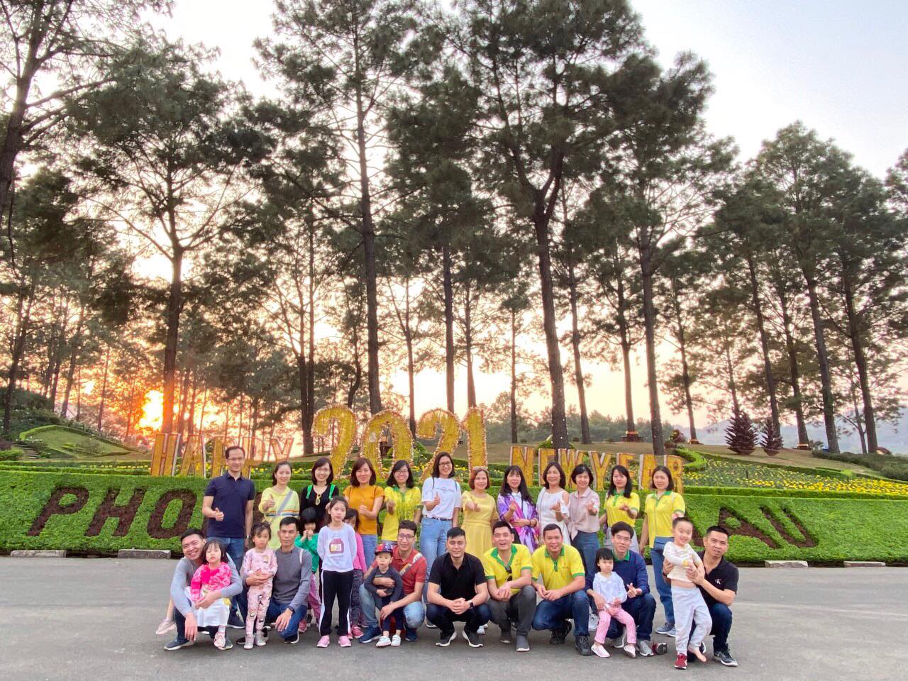 Hình ảnh đoàn khách Flamingo Redtours khám phá Mộc Châu 